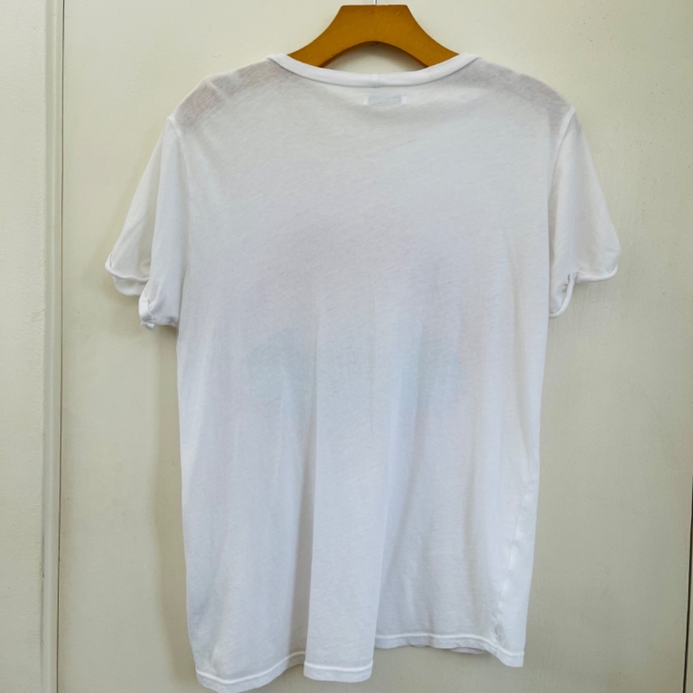 Lauren Moshi White Graphic Tee with Colorful Rainbow Red Lips - Picture 3 of 8